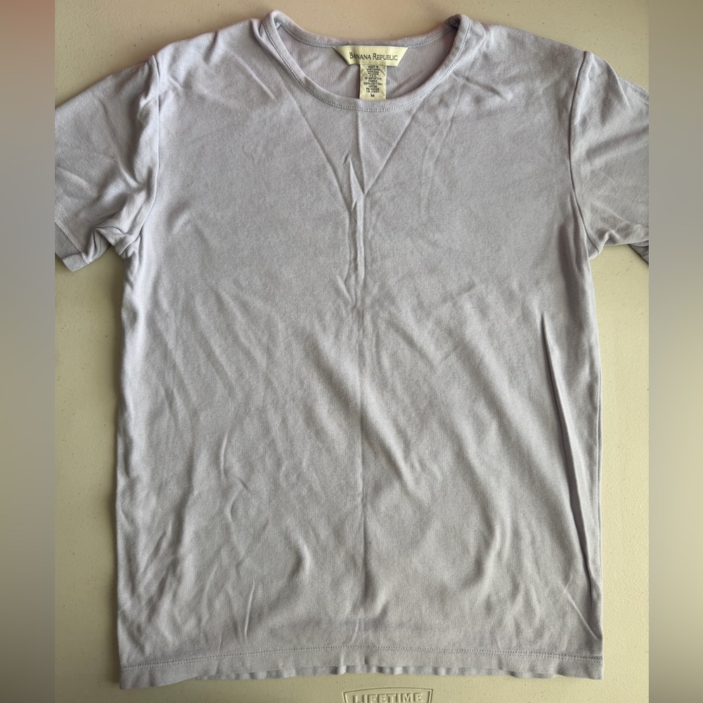 💜🩶🪻BANANA REPUBLIC Smoky Lilac Cotton Tee Top